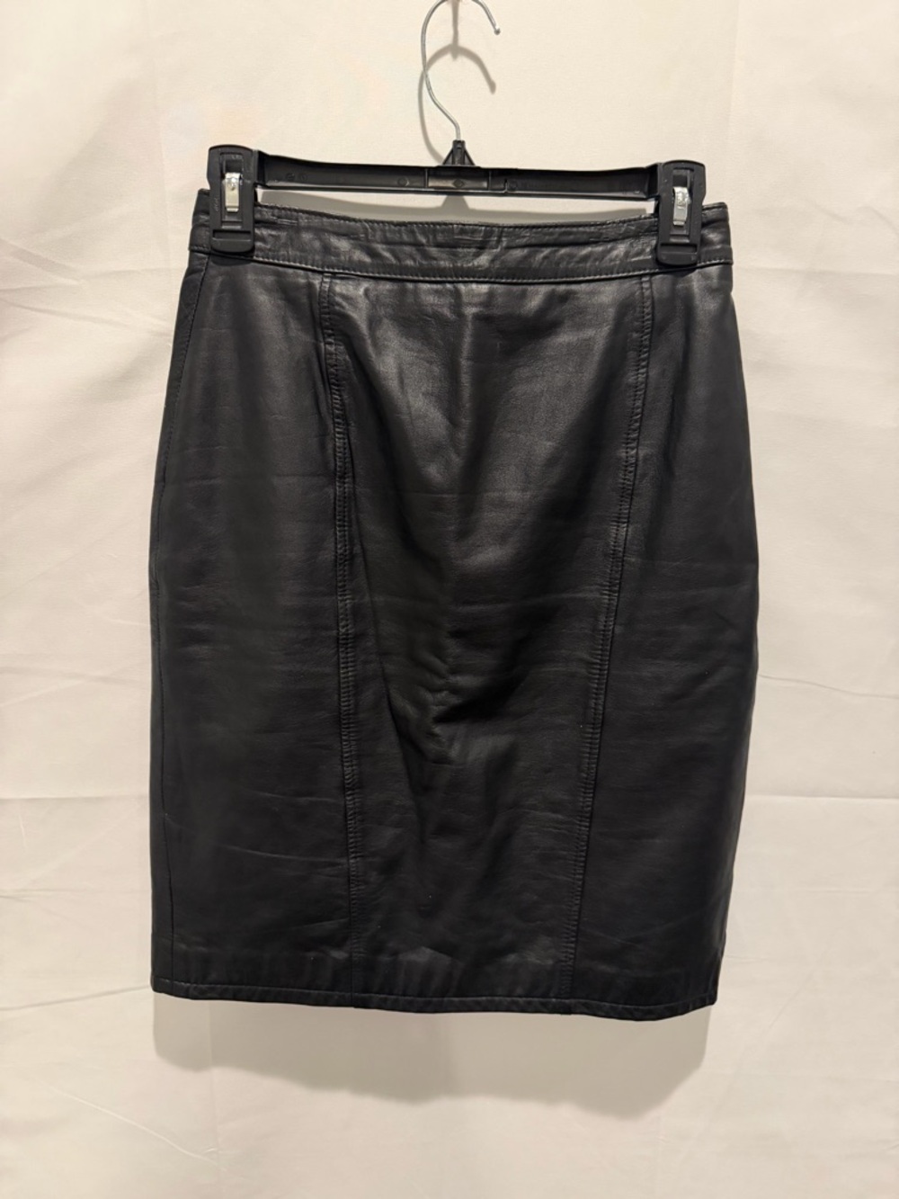 Vintage Byrnes&Baker black Leather Pencil Skirt size 8.26.5inch waist.90’s,retro